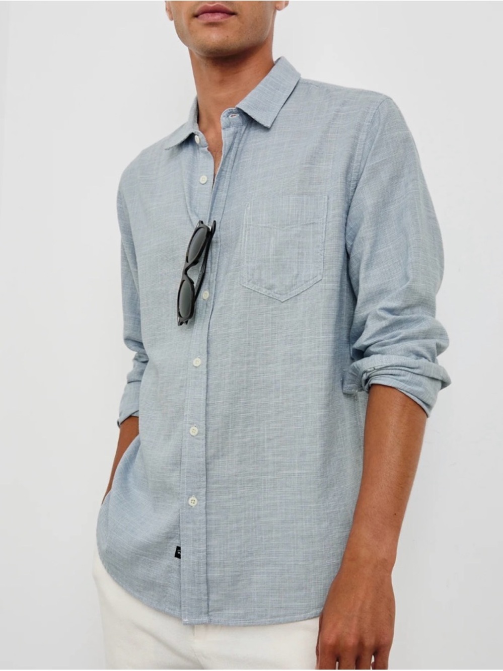 Rails Wyatt Shirt in a blue textured cotton fabric with a chest pocket size XL